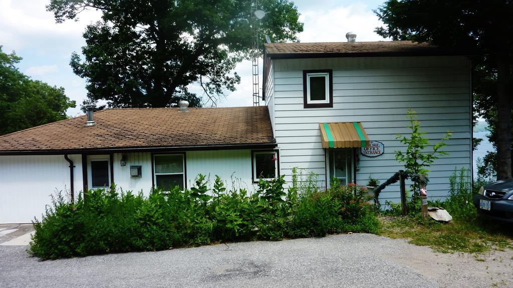 Silver Springs Cottage Resort Harcourt Exterior photo
